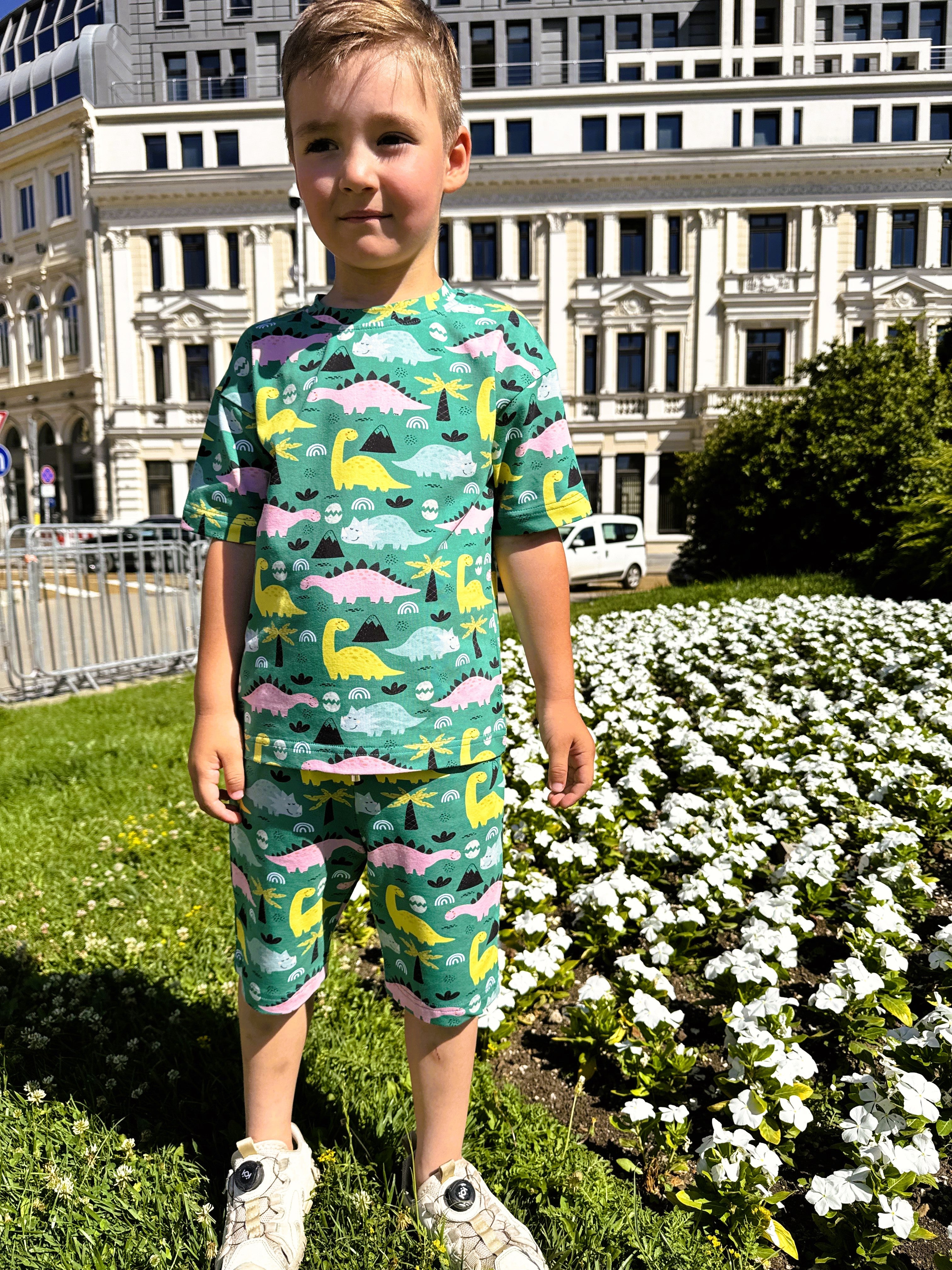 Set de vară pentru băieți Dino Days (Tricou și pantaloni scurți)