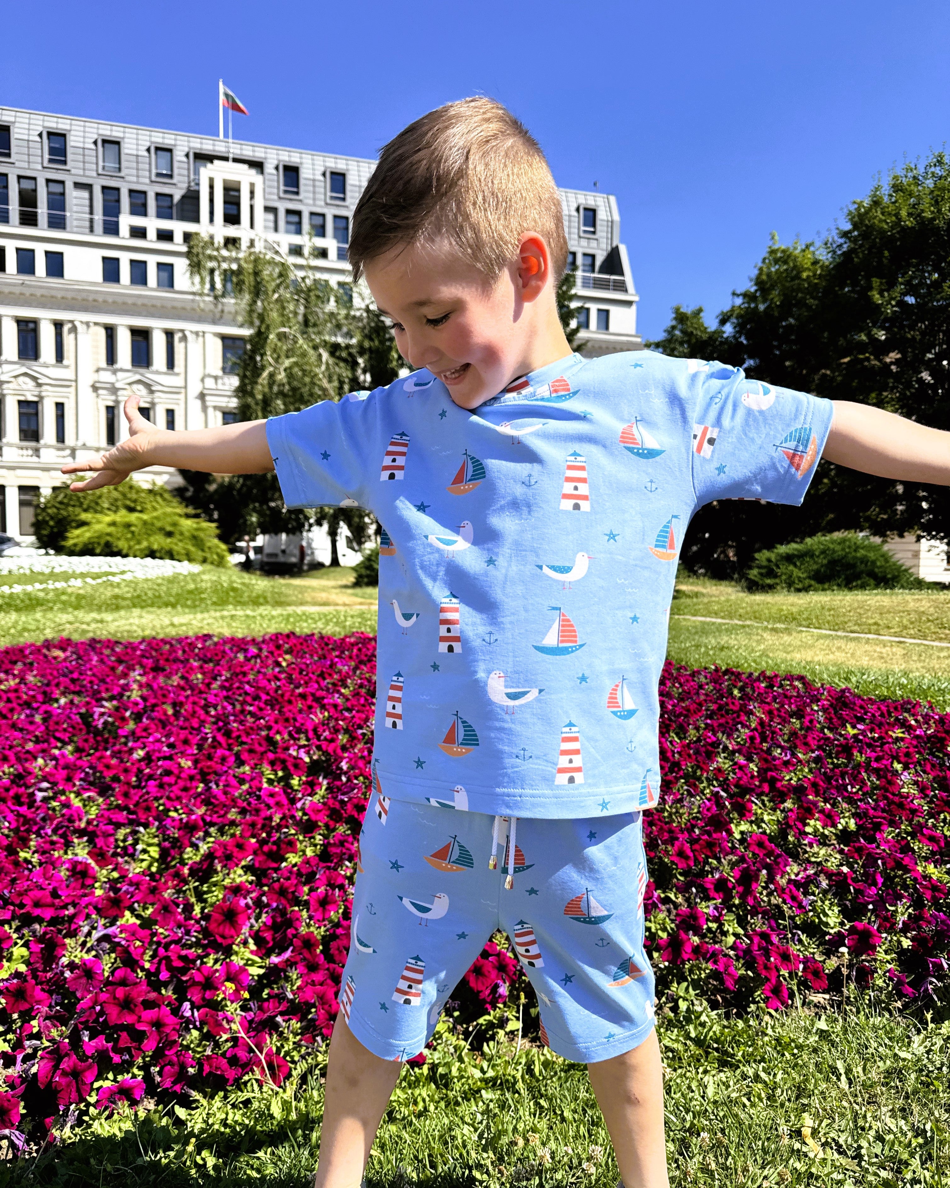 Set vară băieți Explorator marin (Tricou și pantaloni scurți)